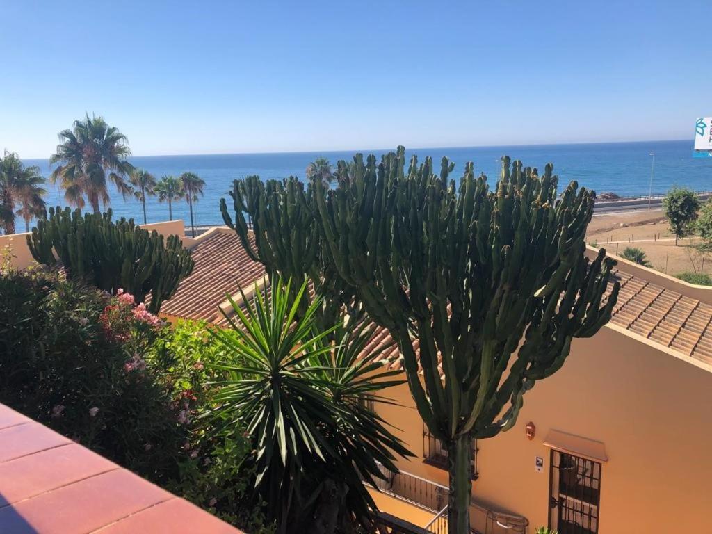 Fantástico Apartamento con vistas al mar zona Club la Costa Castillo Fuengirola Exterior foto